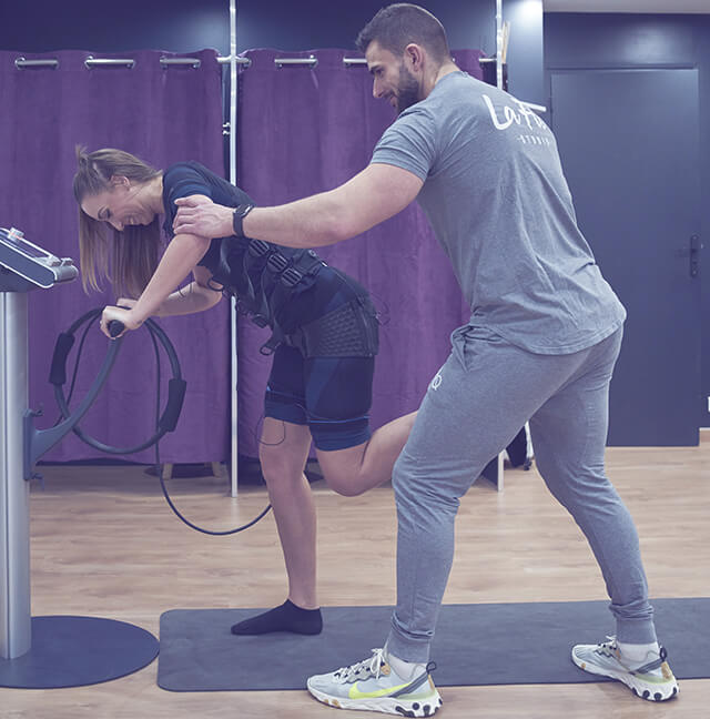 Coaching personnalisé électrostimulation adaopté au niveau sportif du client